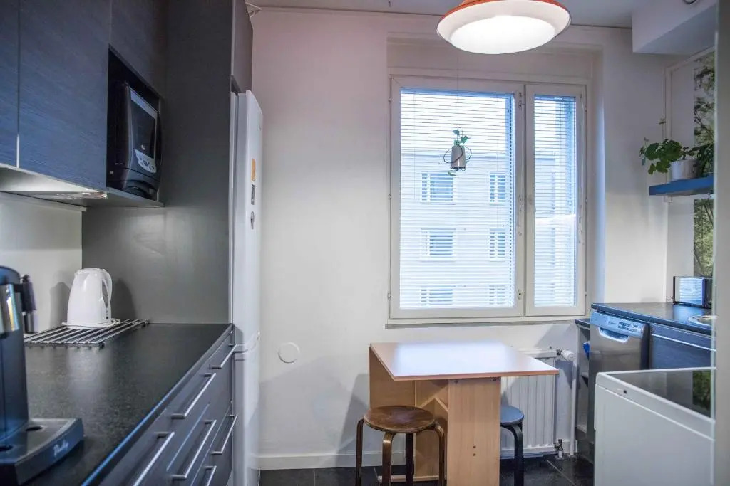 2-bedroom apt. downtown