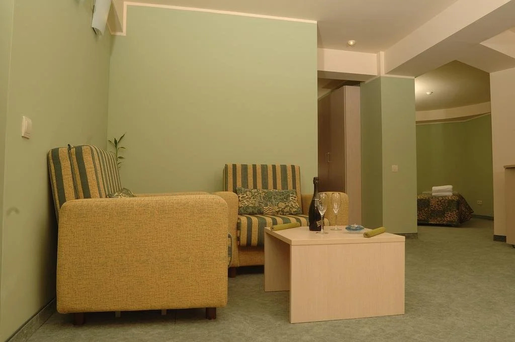 Neven Hotel