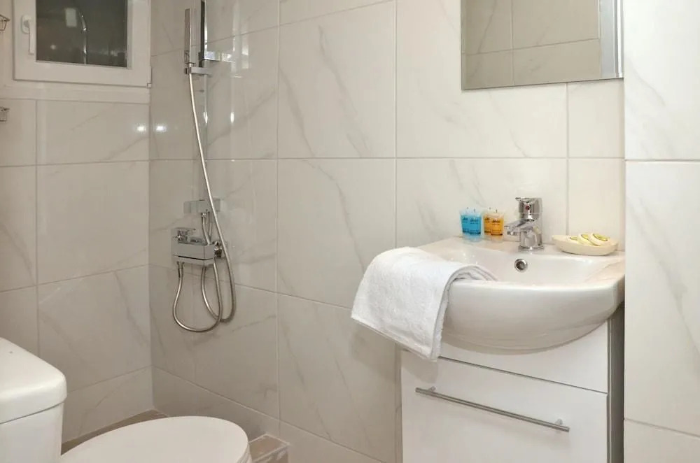Quiet apartment at the center of Glyfada