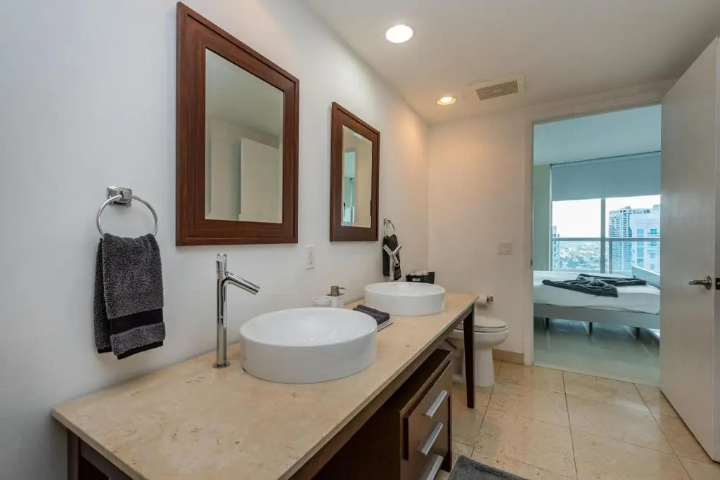485 BRICKELL AVENUE - ICON Residence