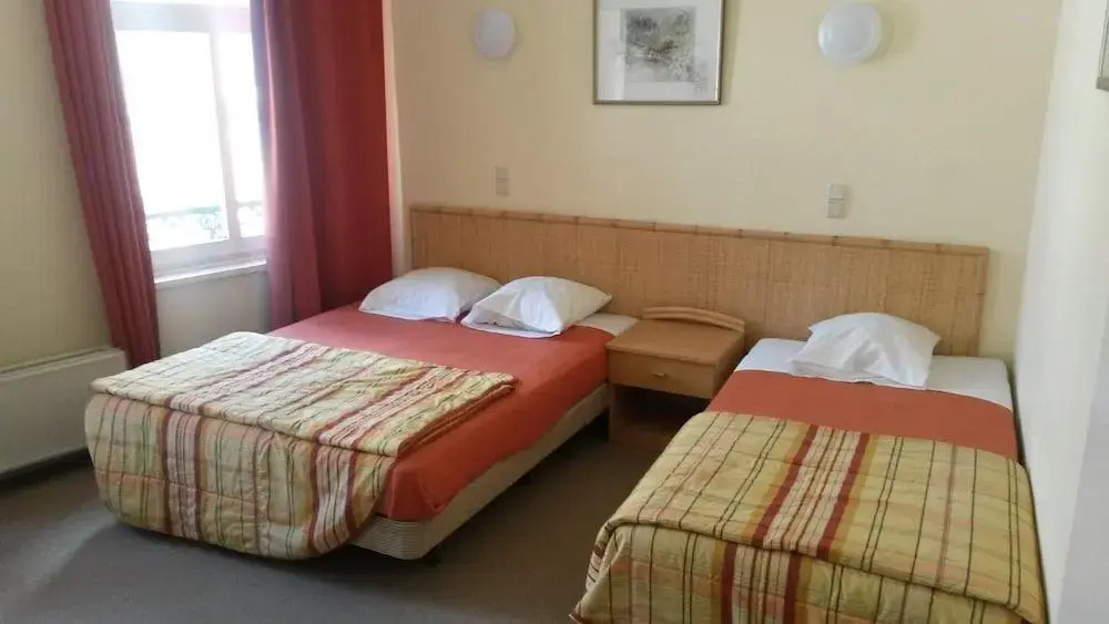 Ares City Center Hotel
