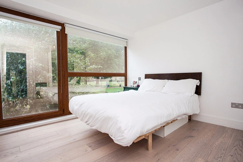Spacious East London 2 Bedroom Apartment Sleeps 4