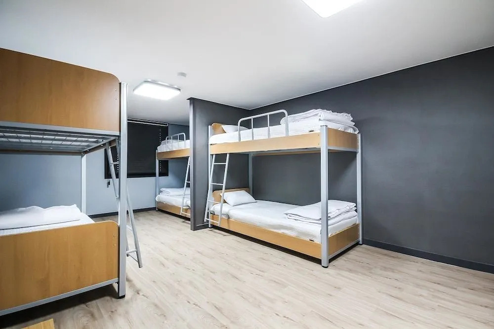 Hotel Deluxe - Hostel