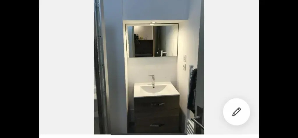 Appartement 117 b cité médiévale