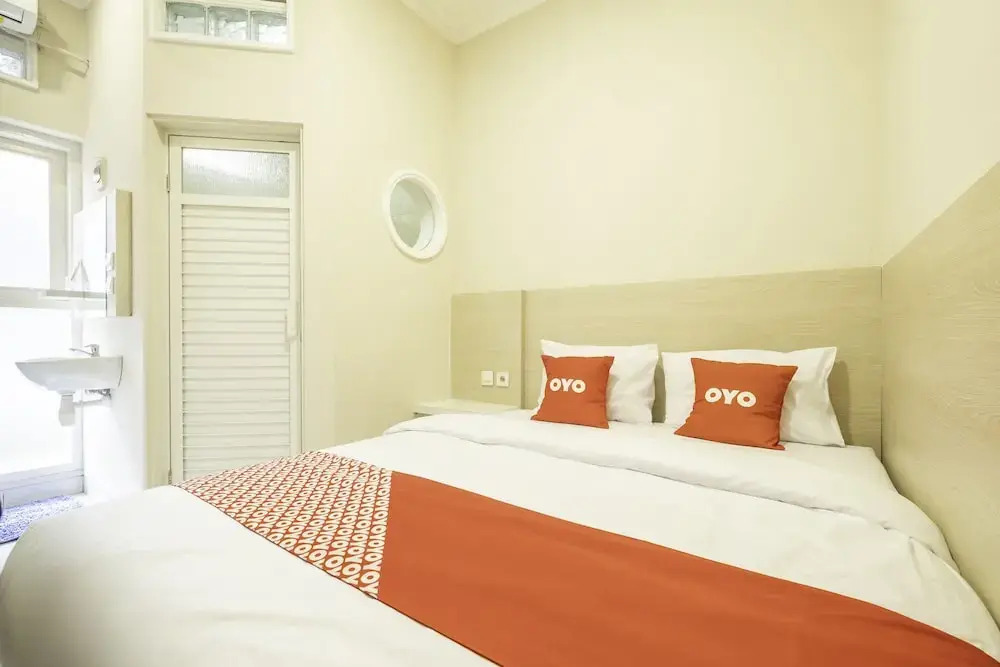 Hz Residence