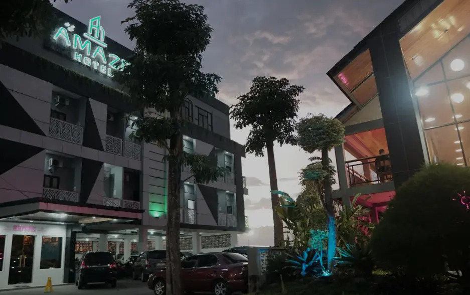 Amaze Hotel