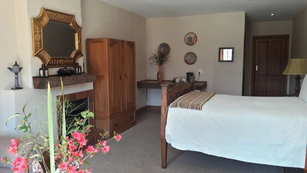 The Bend Country House