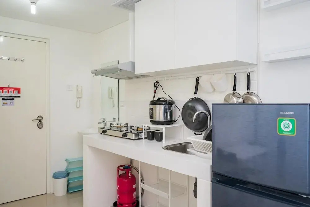 Beautiful and Comfy Studio at Silk Town Apartment