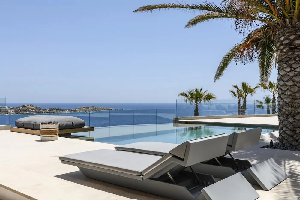 Villa Channel II in Psarou Mykonos