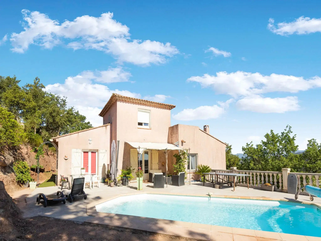 Villa in Vidauban with Pool and BBQ Terrace