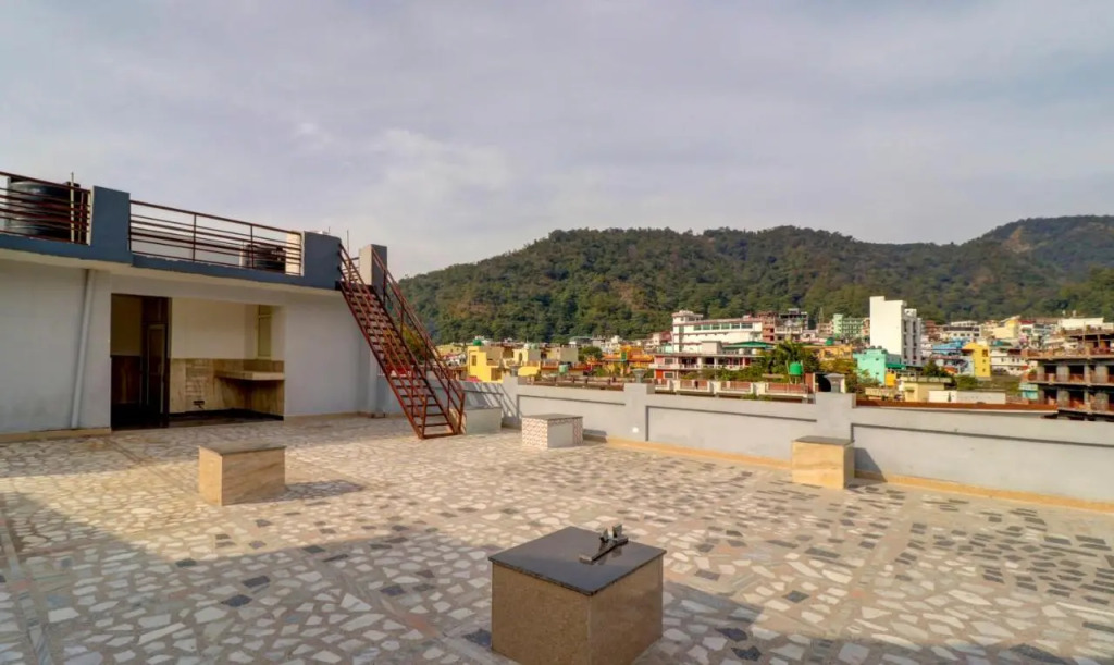 Itsy Hotels NV, Tapovan