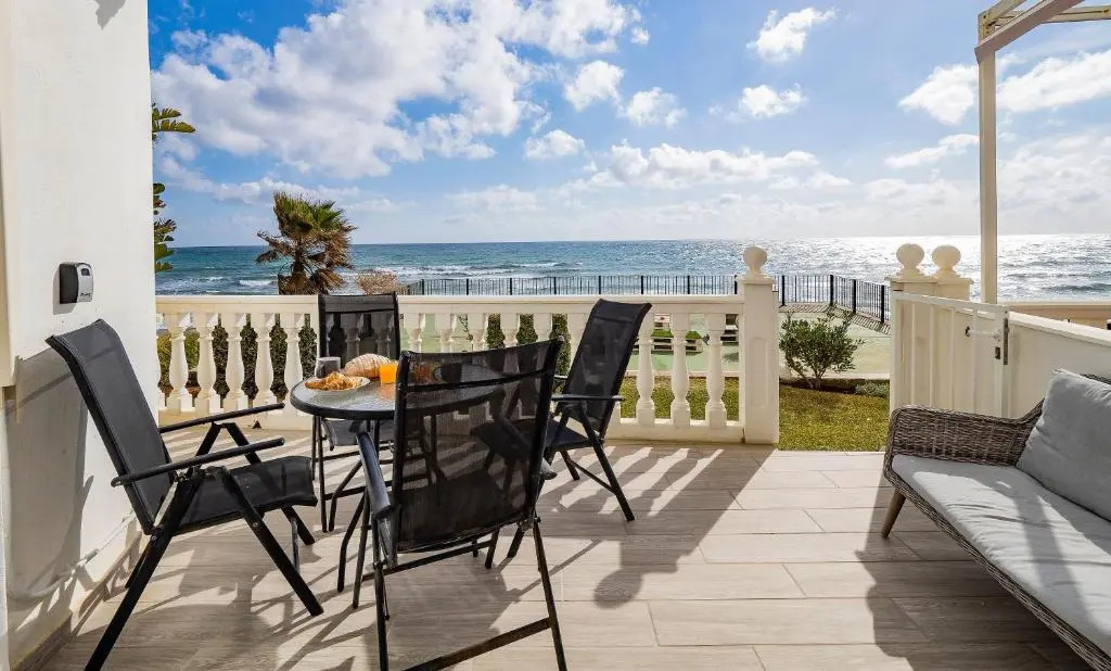 Apartment on Beach Mijas