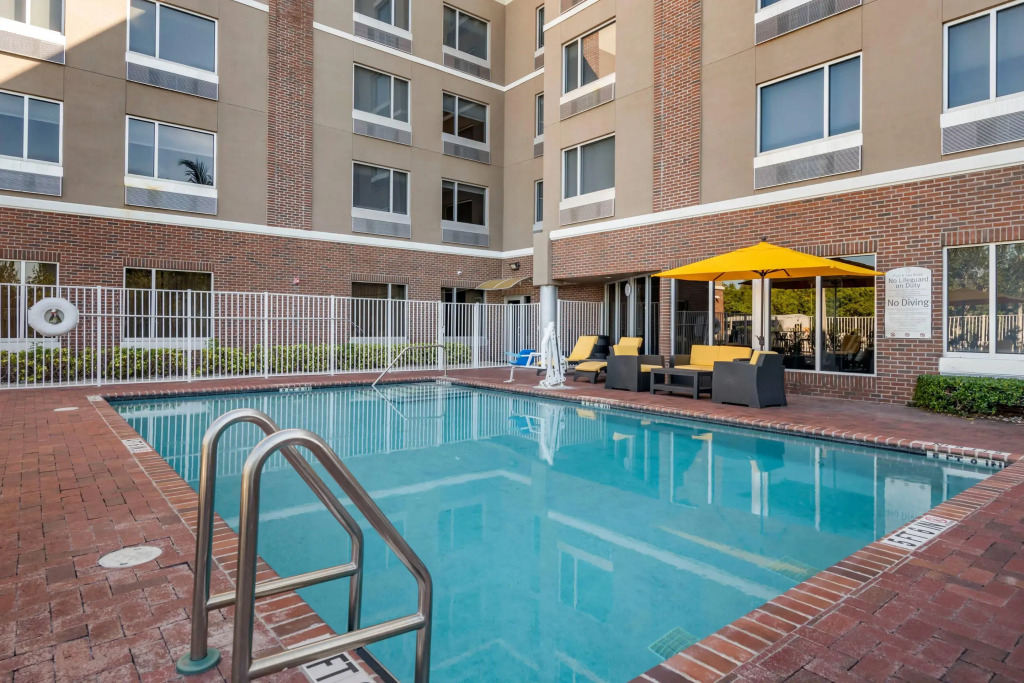 Cambria Hotel Ft Lauderdale, Airport South & Cruise Port