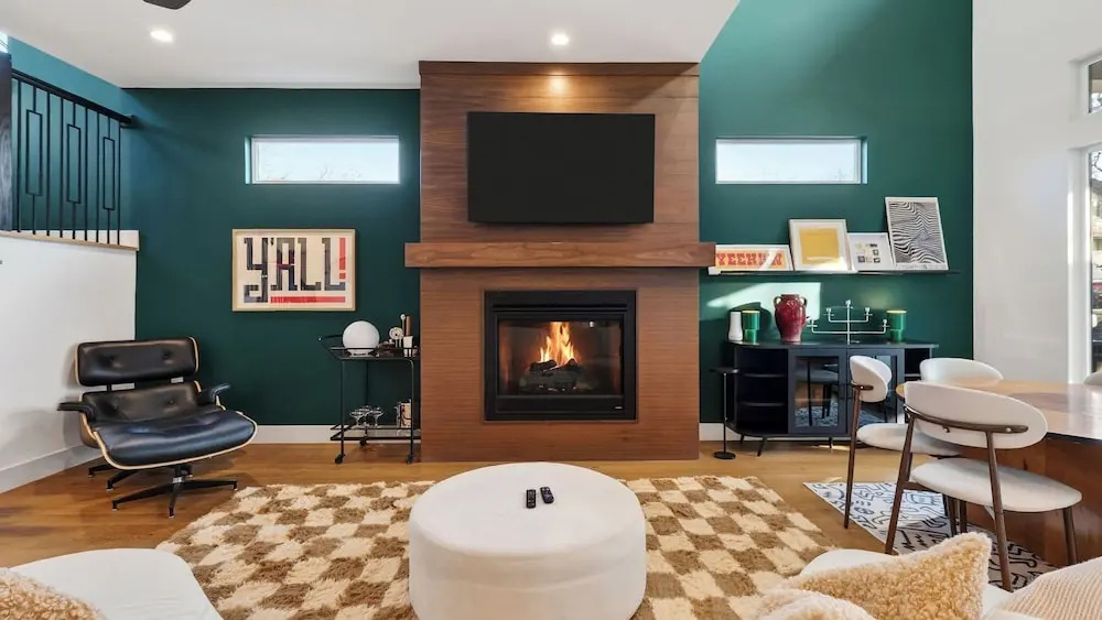 Delores House by Avantstay Movie Theater + Outdoor Kitchen + Modern East Austin Home Near Downtown + Breweries + Live Music