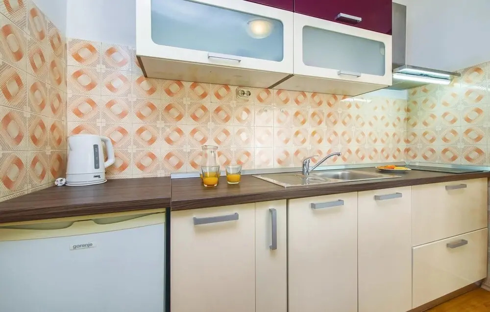 Cozy Home In Okrug Gornji With Sauna