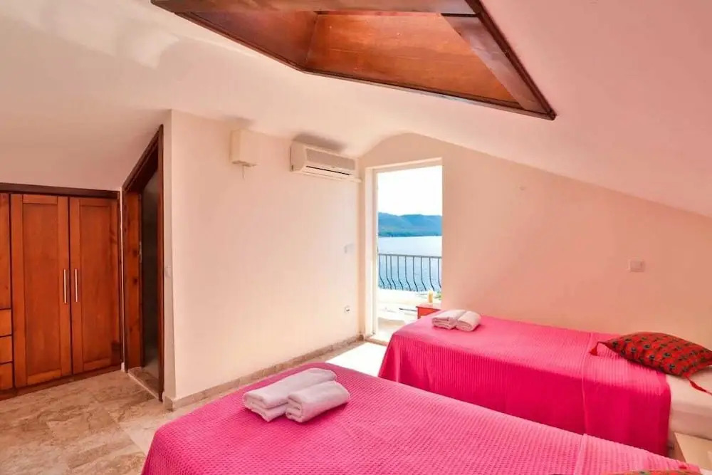 Paradise 5 Apartment