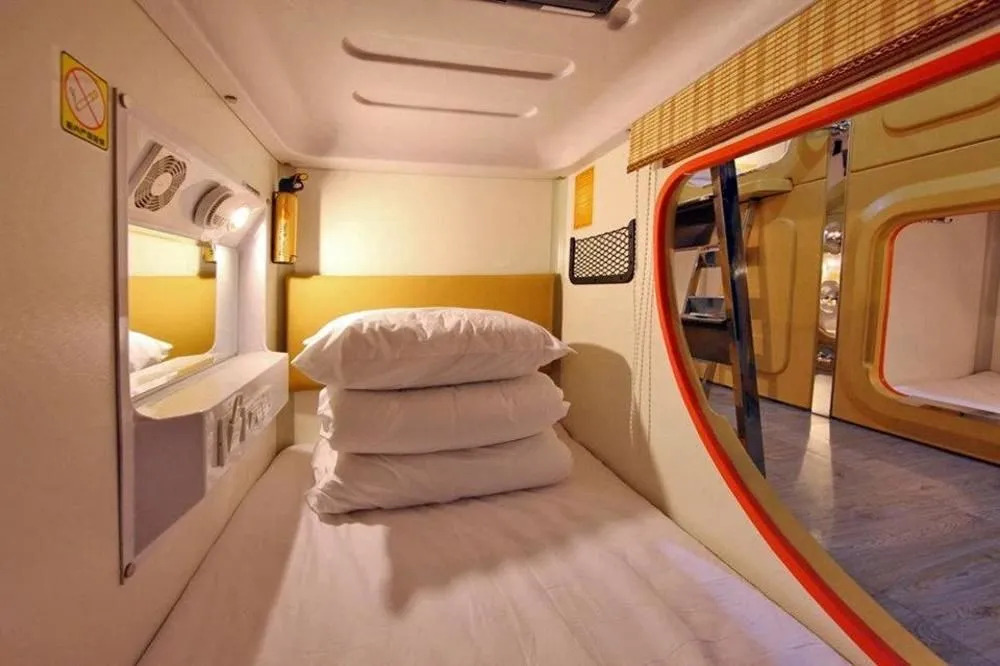 Shangjian Capsule Hostel