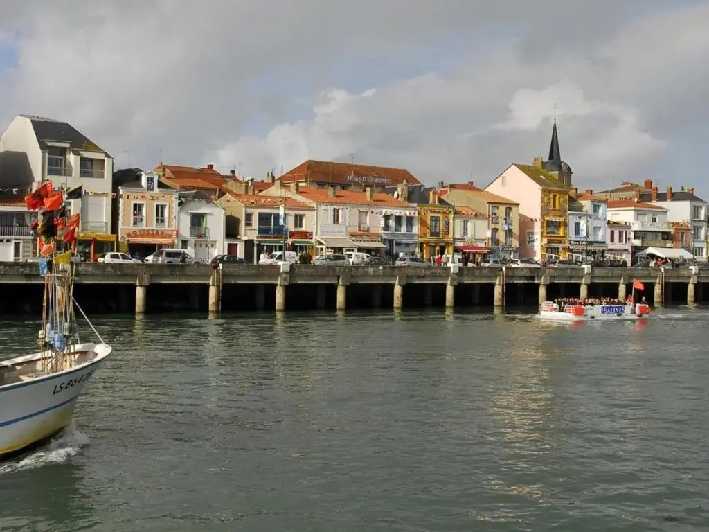 Appartement Les Sables-d'Olonne, 3 pièces, 6 personnes - FR-1-92-765