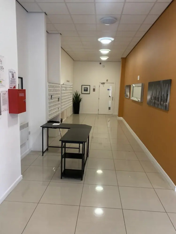 Charming 2-bed Apartment in Slough