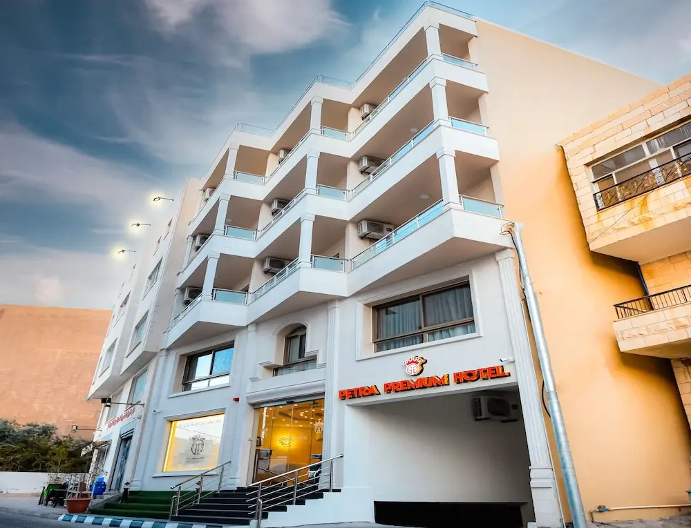 Petra Premium Inn