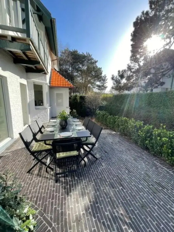 Villa in Knokke-Heist near the Beach