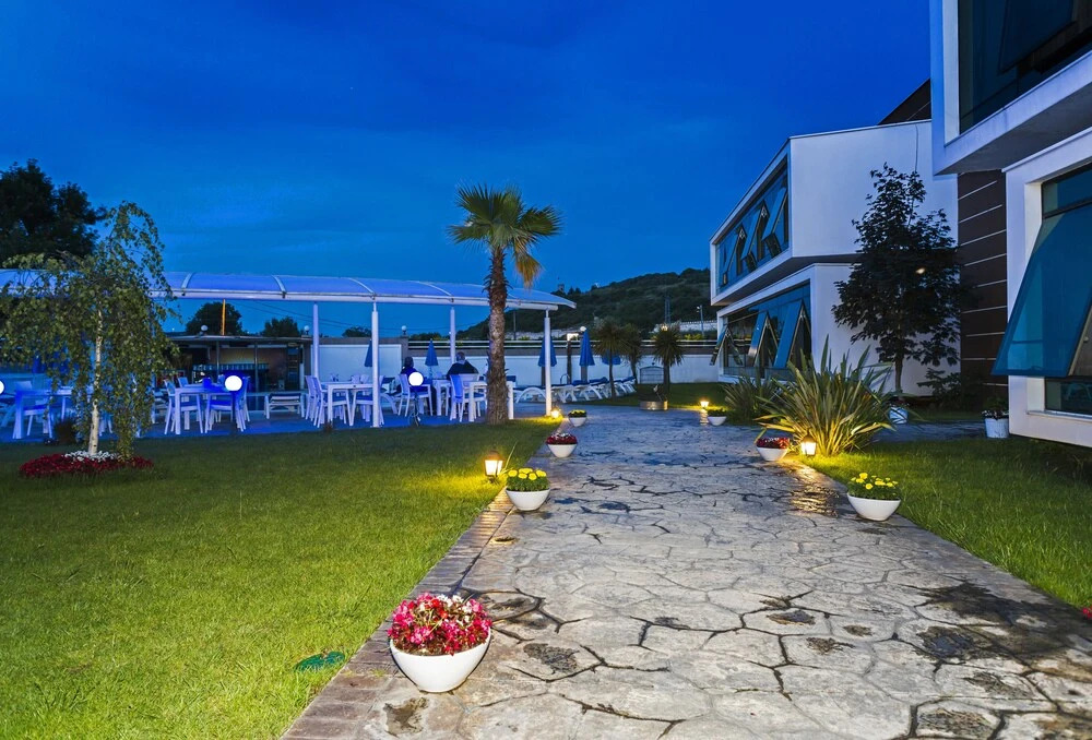 Violet Park Hotel