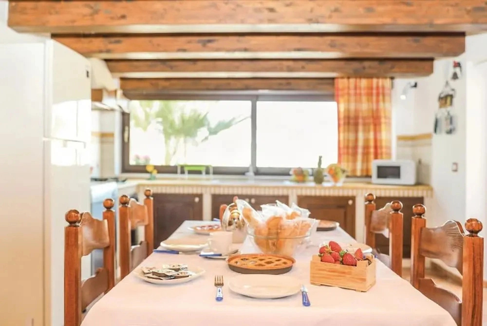Dune Giardino With 3 Bedrooms and 1 Bathrooms