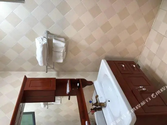 Yimeng Renjia Hotel