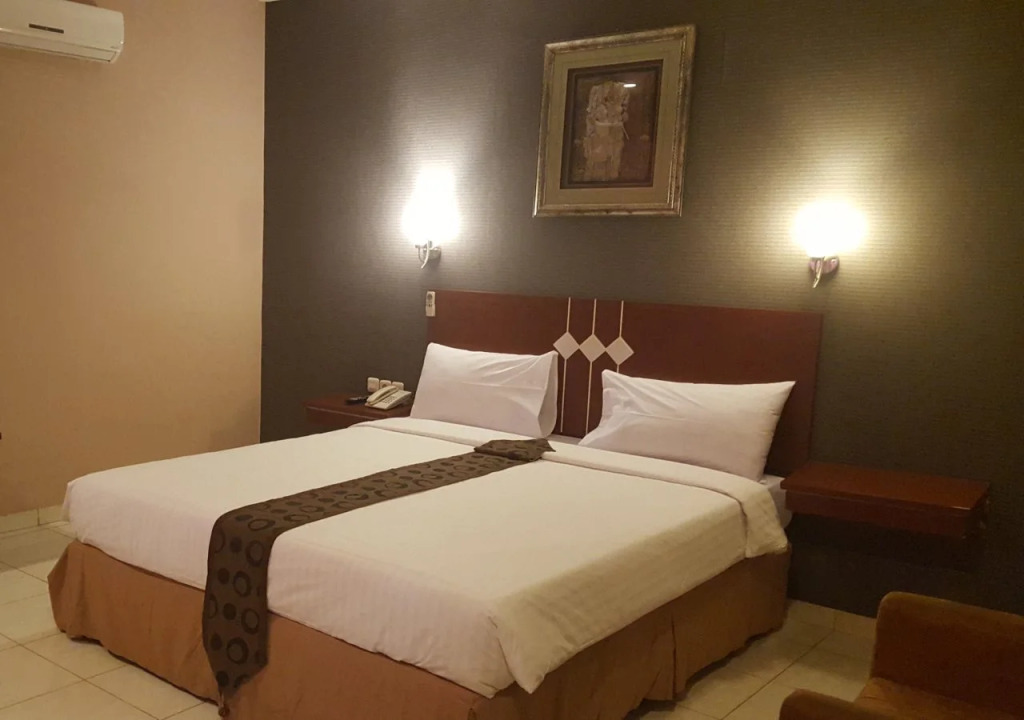 Urbanview Hotel Sayang Makassar by RedDoorz