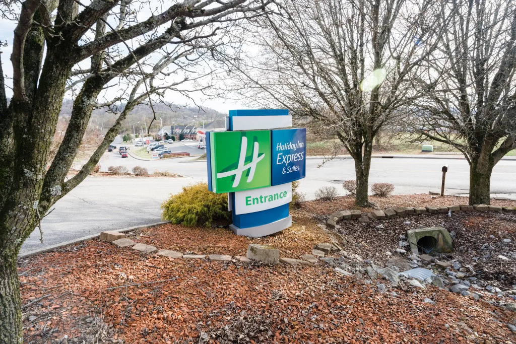 Holiday Inn Express Hotel & Suites Knoxville-North-I-75 Exit 112 by IHG