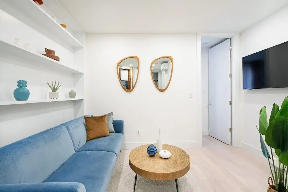 48 Midtown West Apt