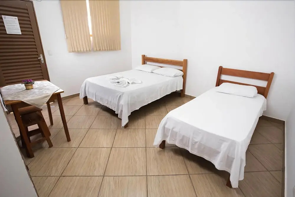 Hotel Portela III - Aprox 600m do Thermas dos Laranjais e Hot Beach