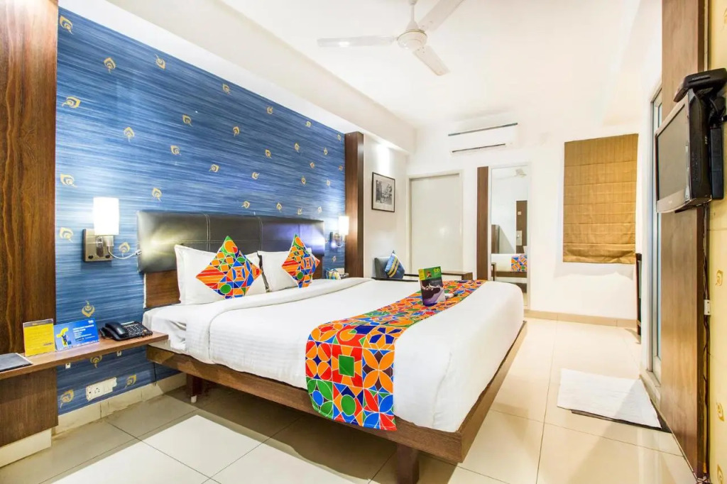 FabHotel Kalyan