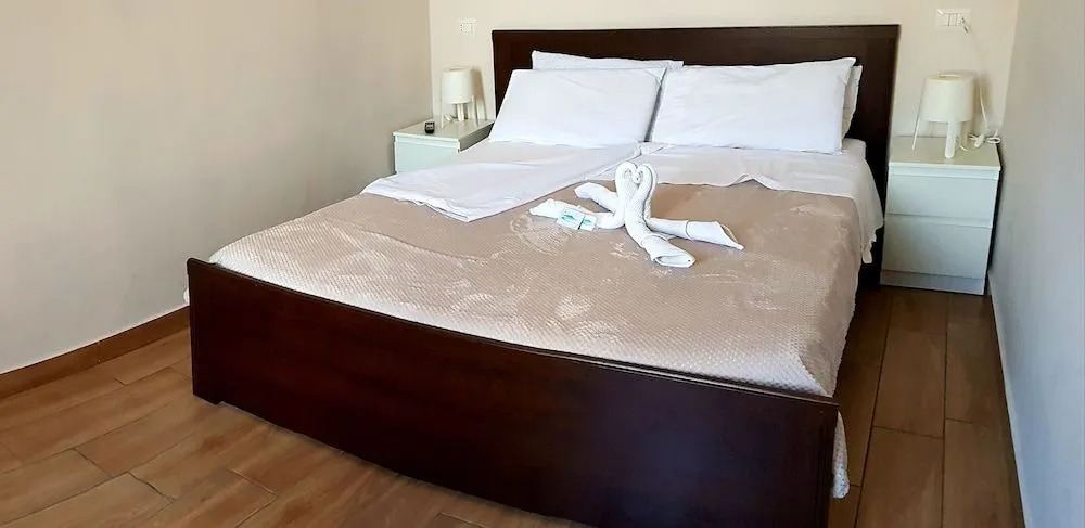 Tortora Room in Garibaldi Square