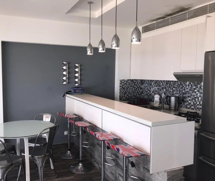 Chalet in Siwar, 3 min From Le Royal Hotel, Rimal
