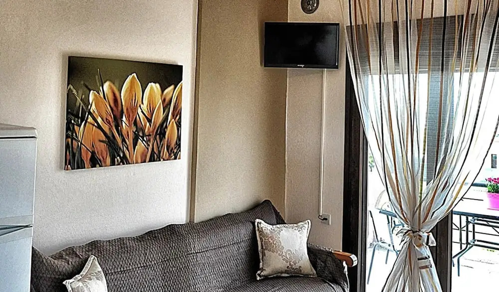 A Wonderful Small Apartment for 4 Very Close to a Great Beach