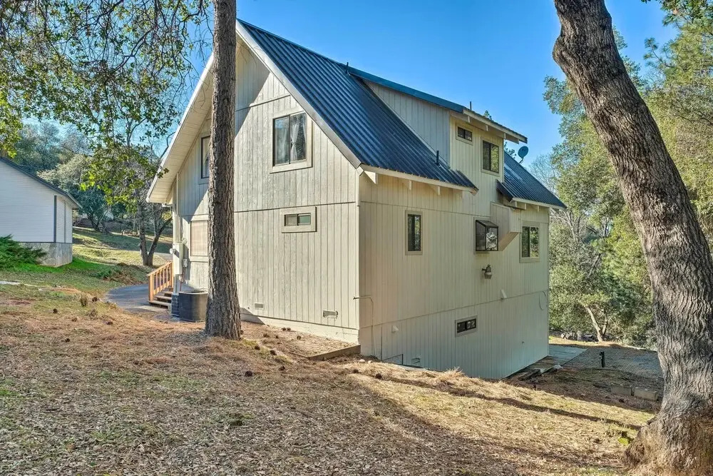 Modern Groveland Chalet ~ 25 Mi to Yosemite