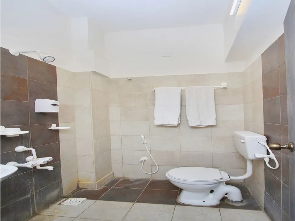 OYO 12746 Hotel Sapthagiri Nest