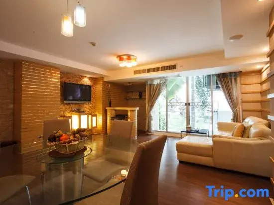 Short-Term Rental Allowed - 2B Downtown BKK Serviced Apartment