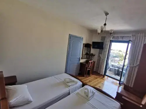 Taletos Apartments & Studio