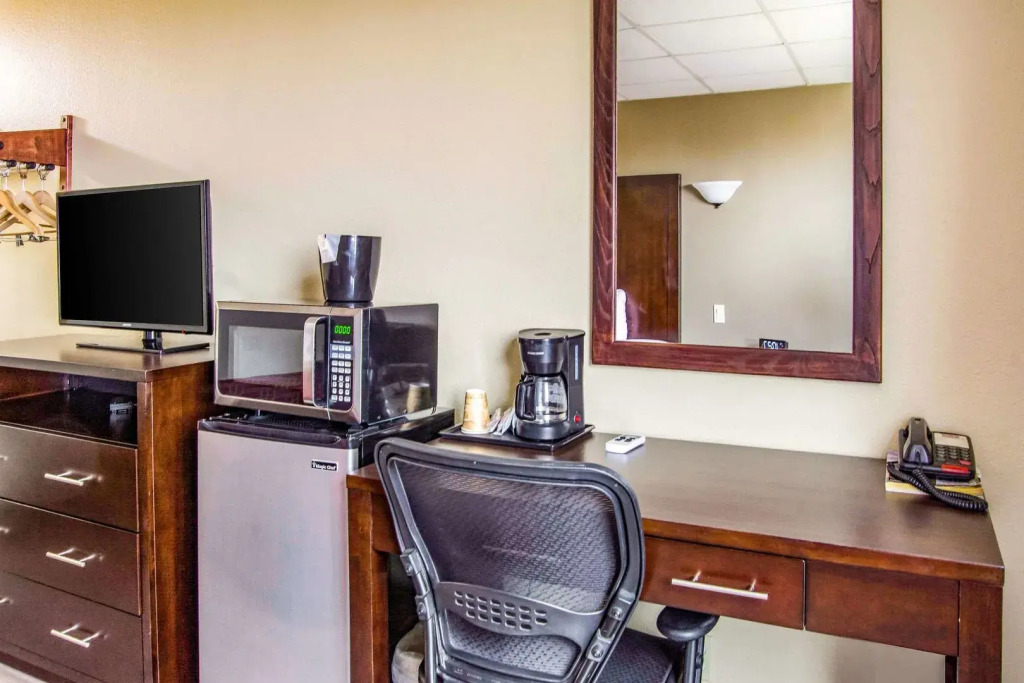 Econo Lodge Newport