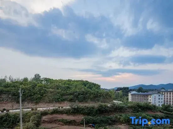GtEL Hotel (Nanzhang High-Speed Railway Station)