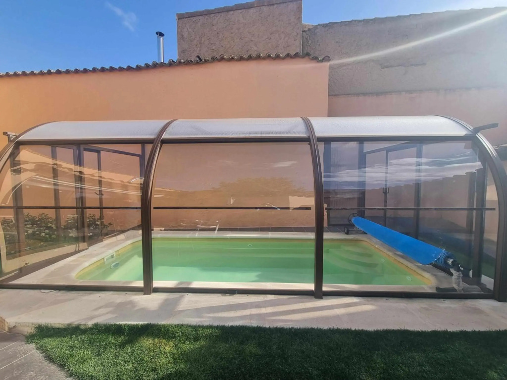 CASA ERNESTO. Piscina Climatizada, porche y garaje