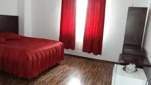 Motel Cargo