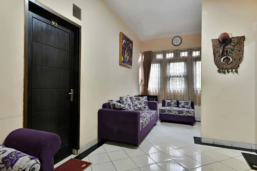 Zen Rooms Karet Tengsin