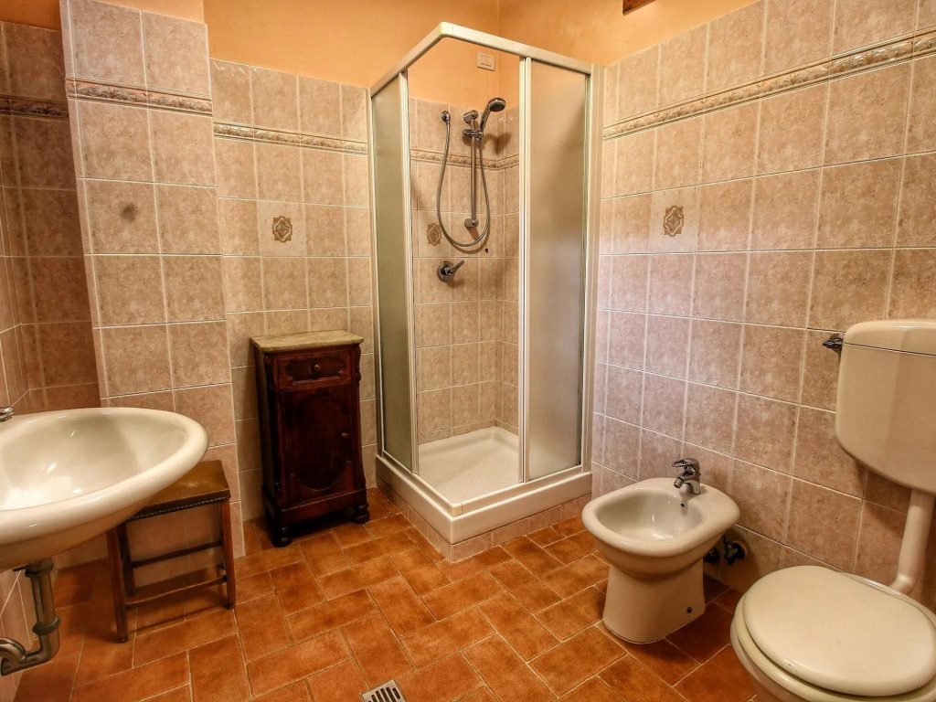 Apartment in Radda With Garden
