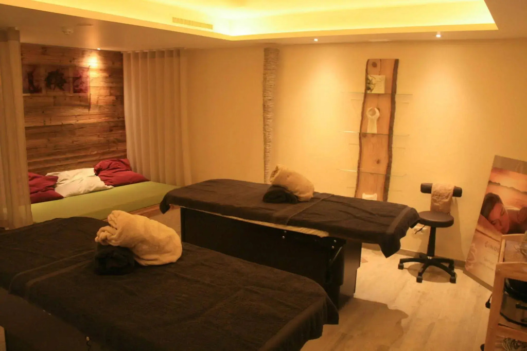 Logis Gourmet & Relax Wellness Hotel De La Sure