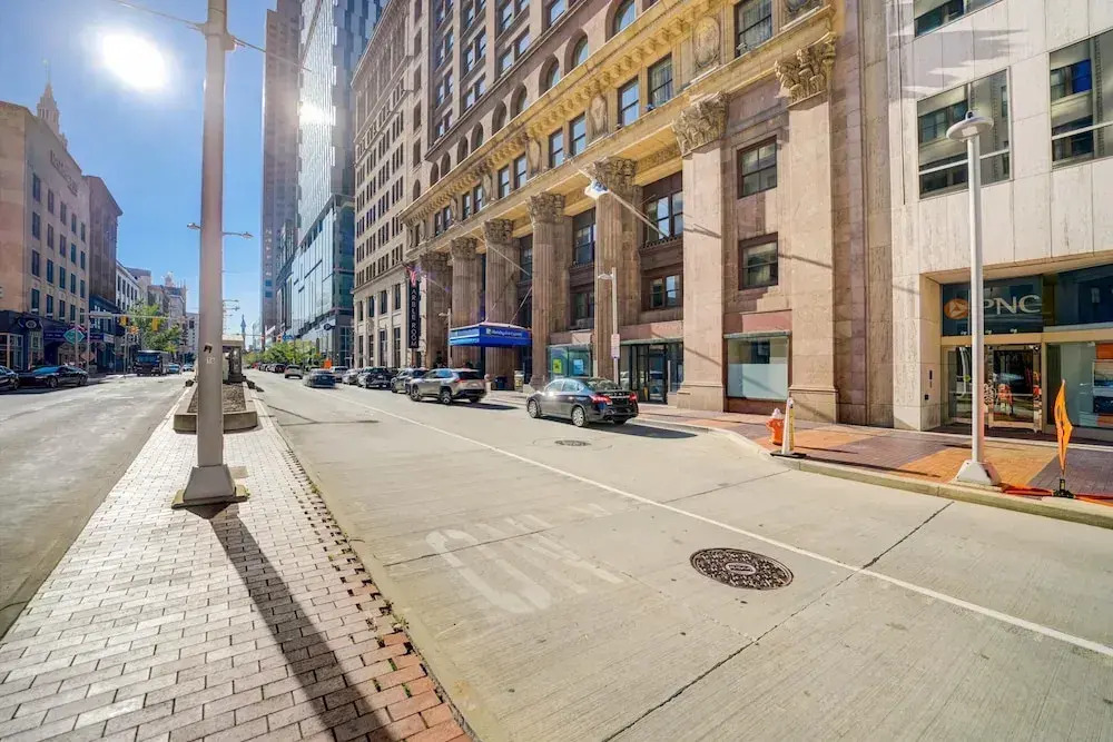 FRONTDESK Lofts at 629 Euclid Downtown Cleveland