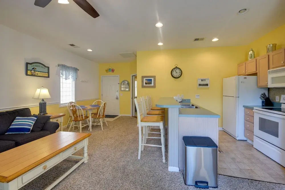 Coastal Sunset Beach Condo w/ Private Balcony!