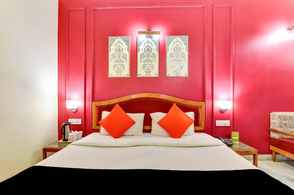 Capital O 76784 LMB Hotel